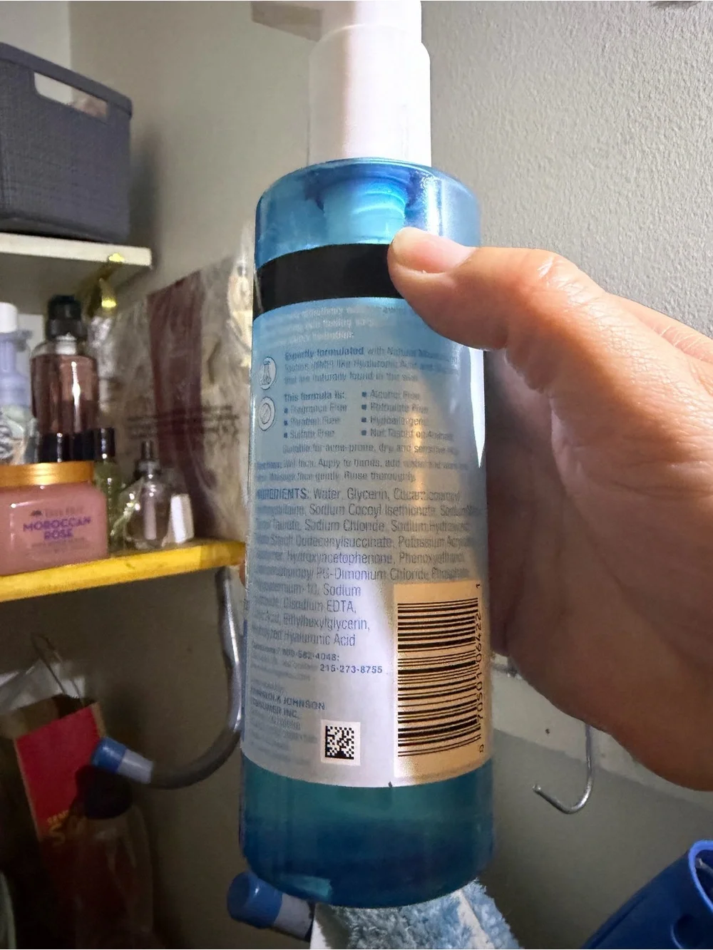 Neutrogena Hydro Boost Hydrating Gel Cleanser - Blue & White Bottle